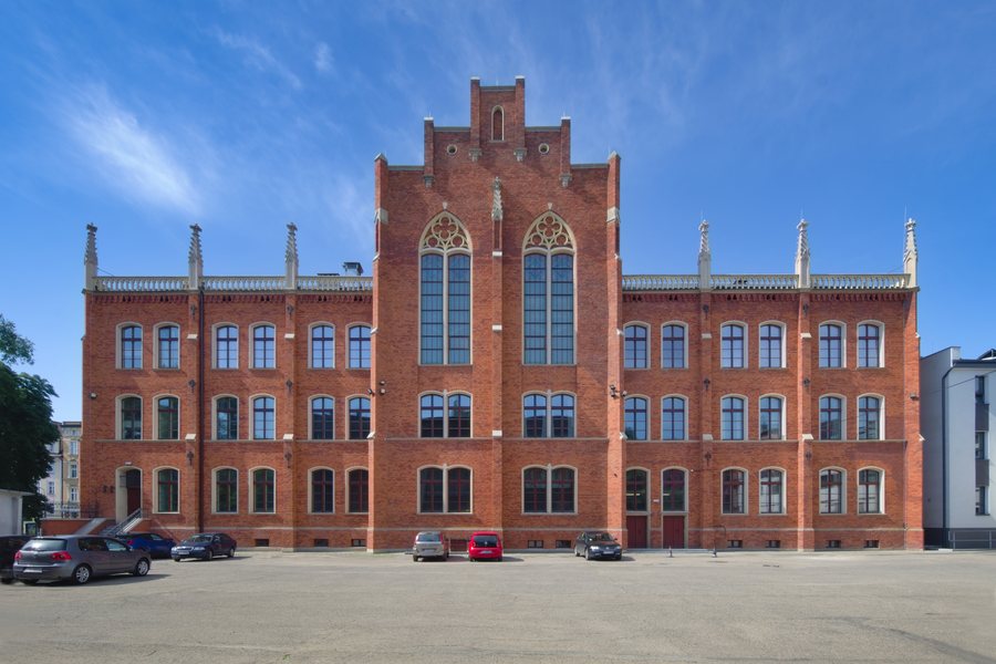 Bytom Moniuszki 17 back 2022