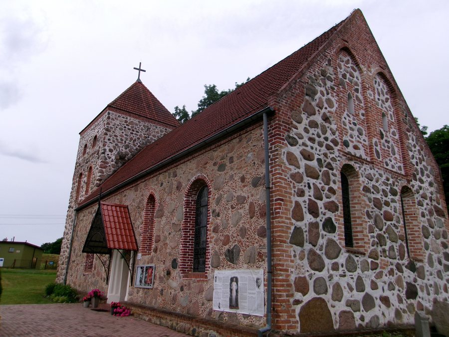 File:Kościół św. Krzysztofa w Steklnie 2.jpg