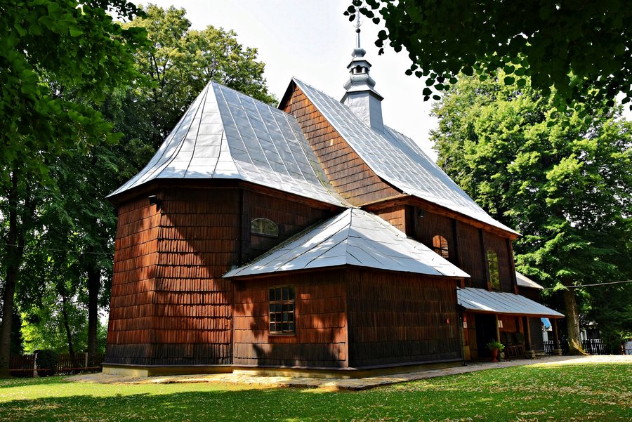 File:Chłopice, Cerkiew Zaśnięcia Najświętszej Maryi Panny w Chłopicach 0.jpg