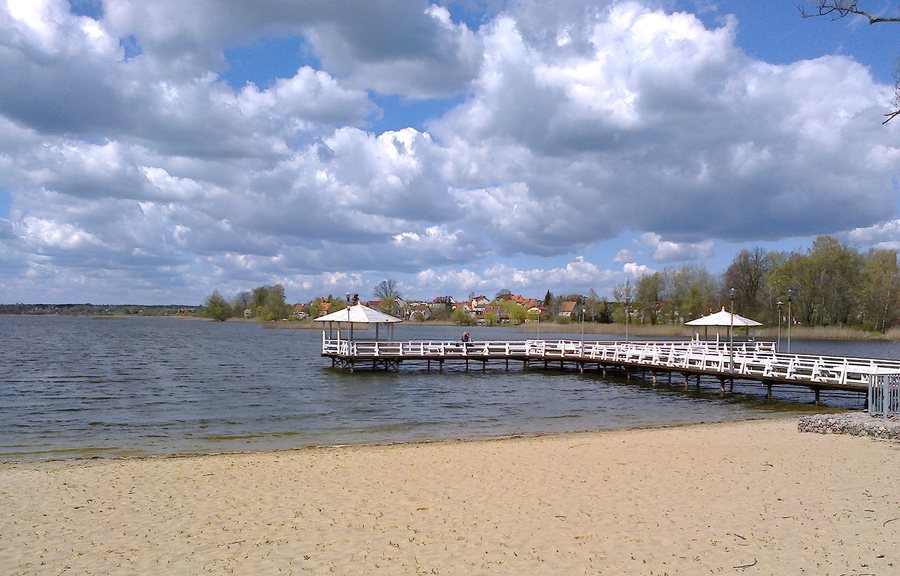 File:Jezioro Długie (powiat szczycieński).jpeg