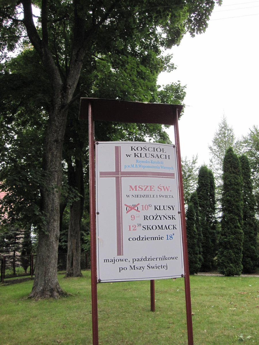File:Klusy - kościół katolicki (04).jpg