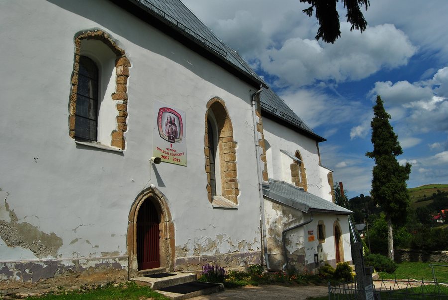 File:Dziwiszów, kościół p. w. św. Wawrzyńca.JPG