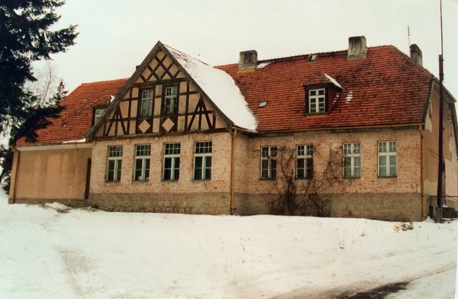 File:Schule Elsenau (Olszanowo).jpg