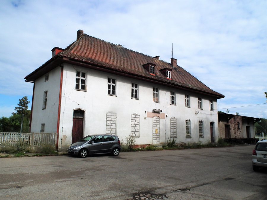 File:Silnowo train station (3).jpg