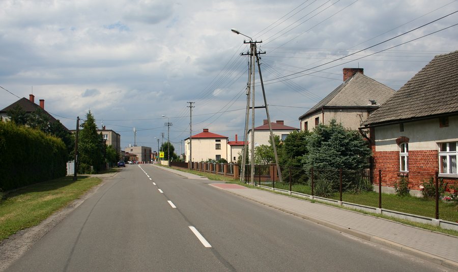 File:Gaszowice ul. Rydułtowska 2017-07-09 p.jpg
