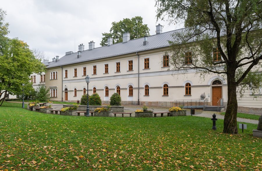File:Habsburg Palace in Cieszyn (7).jpg