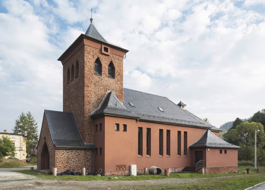 File:2014 Muzeum Ziemi Sowiogórskiej w Ludwikowicach Kłodzkich, 01.JPG