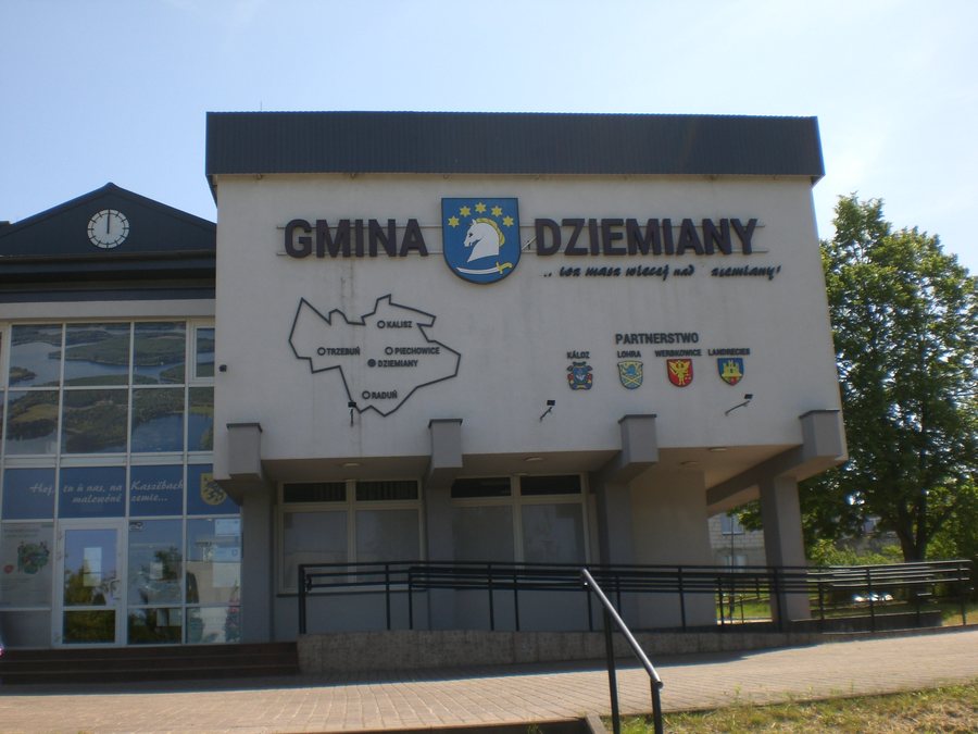 File:Dziemiany, Urząd Gminy 0676.jpg