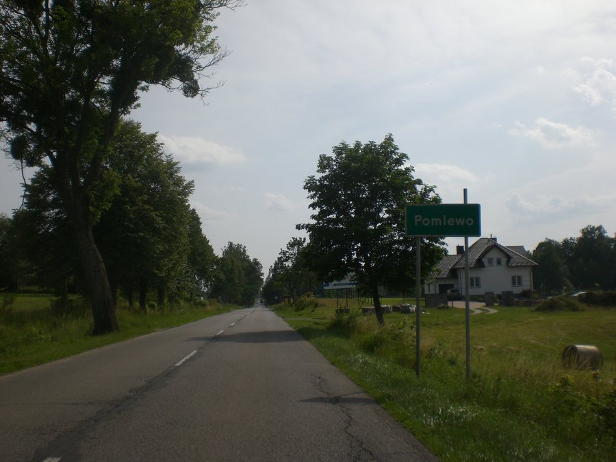 File:Pomlewo 9412.jpg