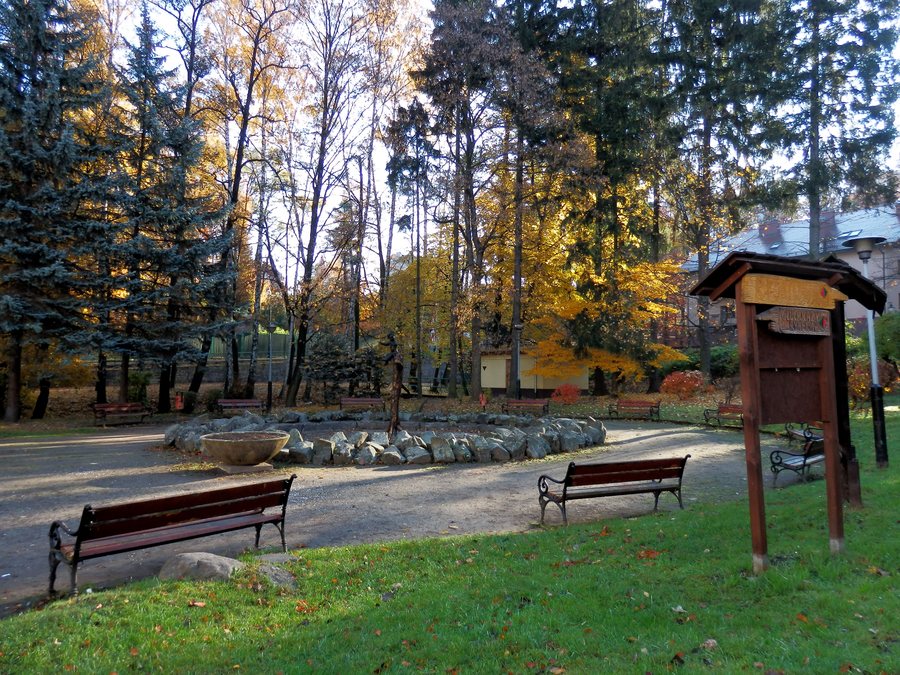 File:Głuchołazy, Park Zdrojowy 01.jpg