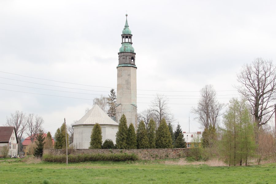 File:Stara Kamienica church of Saint John the Baptist 2015 P02.JPG