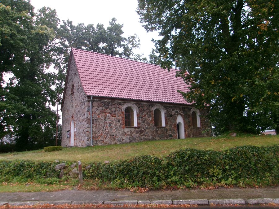 File:Redło, kościół MB Nieustającej Pomocy 1.jpg