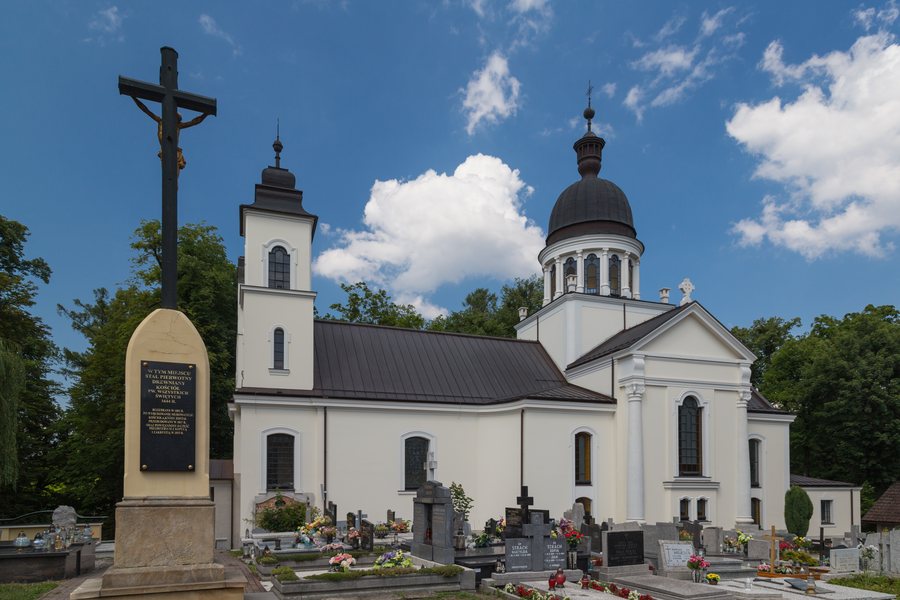 File:2021 Powiat bielski, Jaworze, Kościół Opatrzności Bożej 05.jpg
