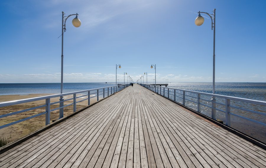 File:Muelle de Jurata, Península de Hel, Polonia, 2013-05-24, DD 10.jpg