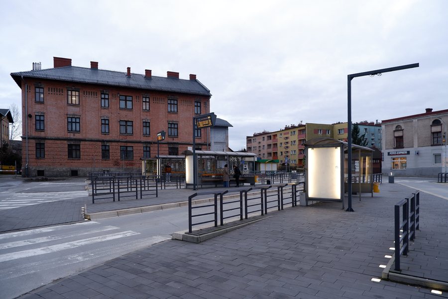 File:Czechowice-Dziedzice, dworzec autobusowy 01.jpg