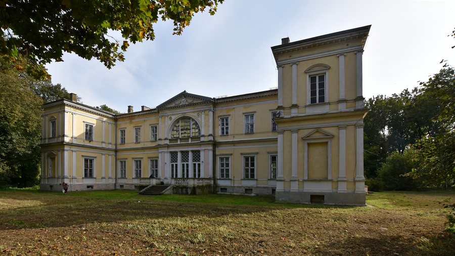 File:Chroberz, pałac (HB4).jpg