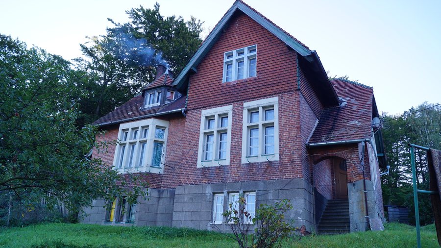 File:Kadyny 12-12a nr 645220 dawna willa dyrektora wytwórni majoliki.JPG