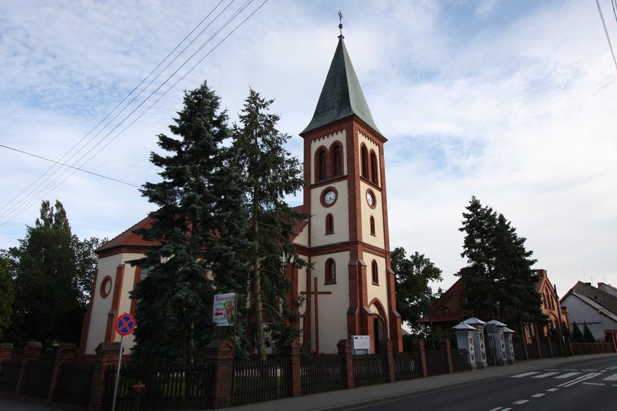 File:57105 Kopanica kosciol parafialny.JPG