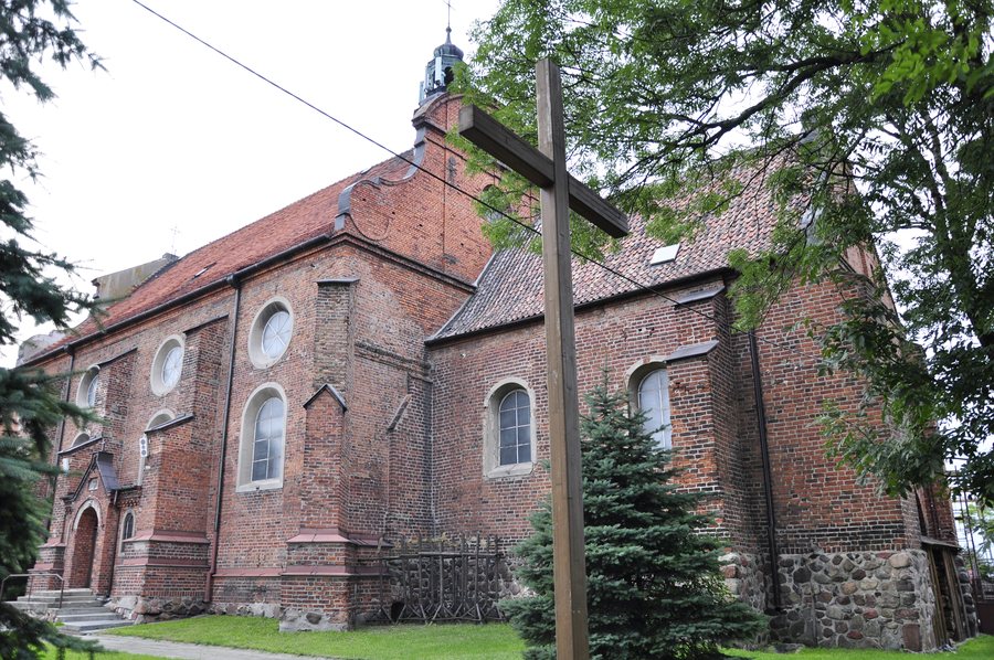 Radziejów - parish church of the Finding of the Holy Cross