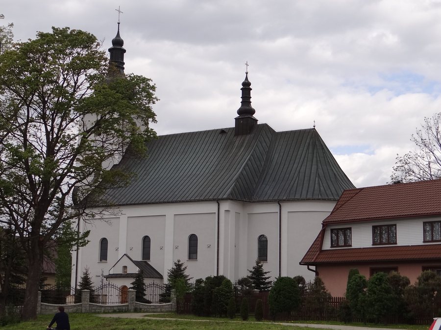 File:Podwilk kościół BG2.jpg