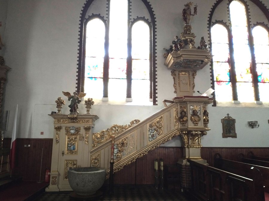 File:Saint Bartholomew church in Miłomłyn (9).jpg