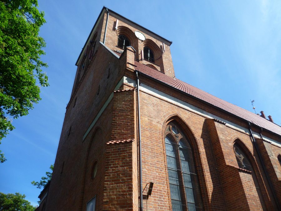 File:Saints Peter and Paul church in Puck (1a).jpg