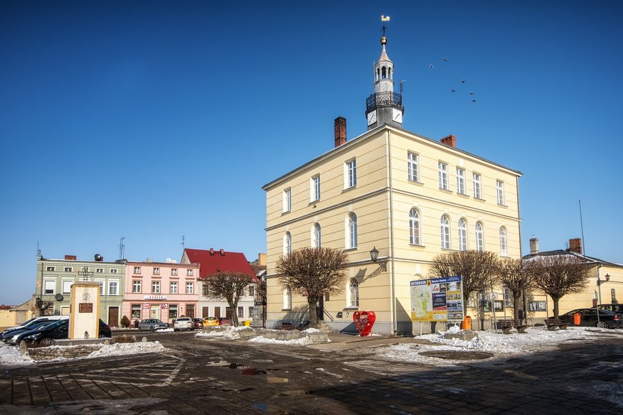 File:SM Jutrosin Ratusz 2021(0).jpg