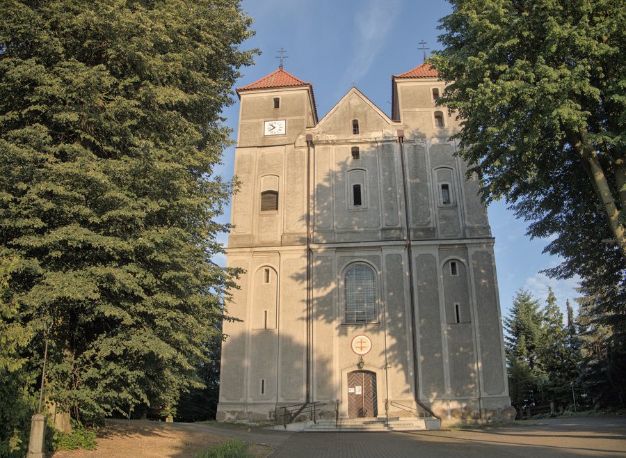 Górzno church, front view