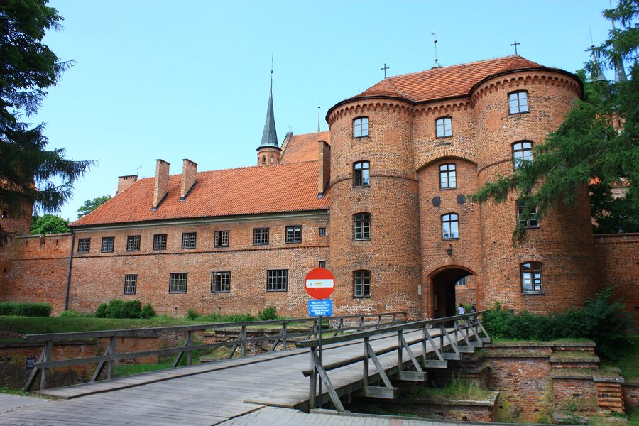 Frombork south gate