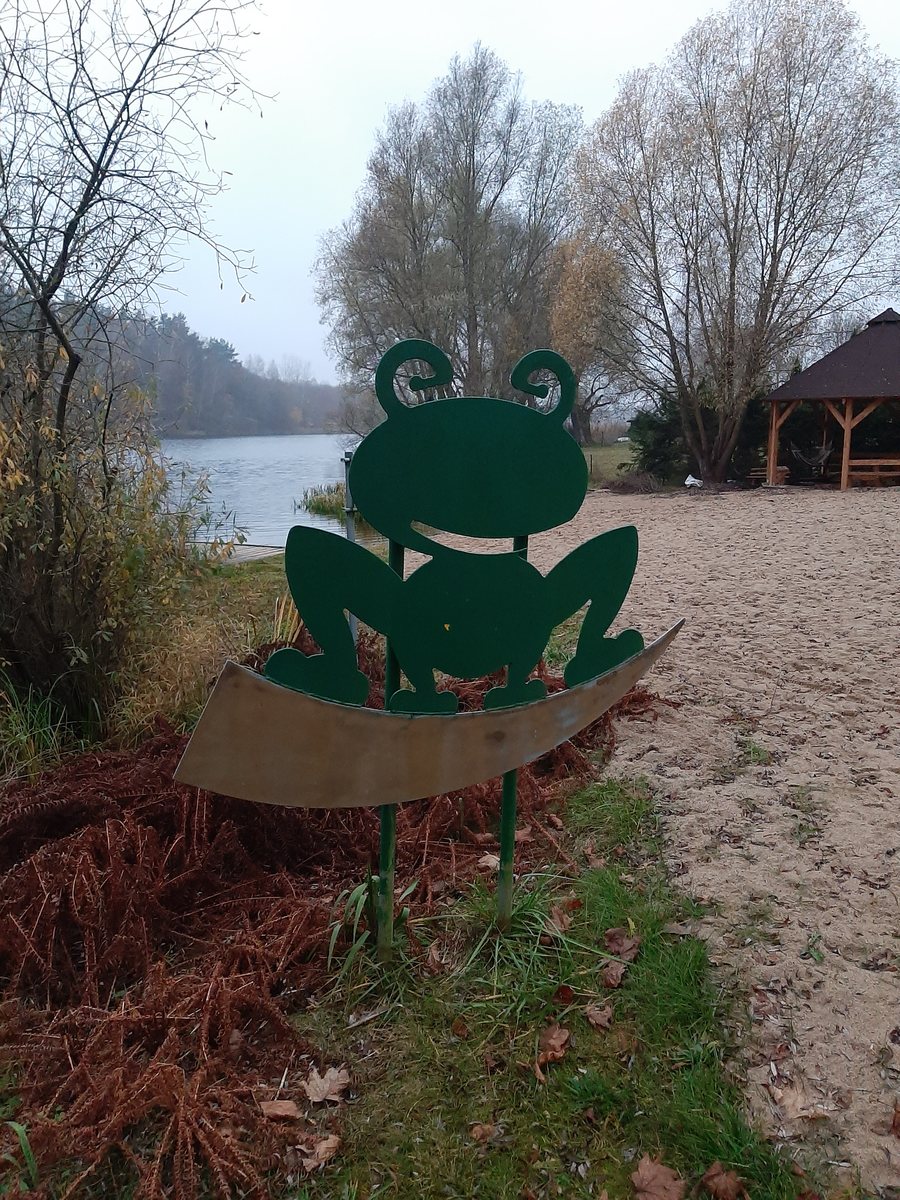 File:Żabi Róg plaża wiejska.jpg